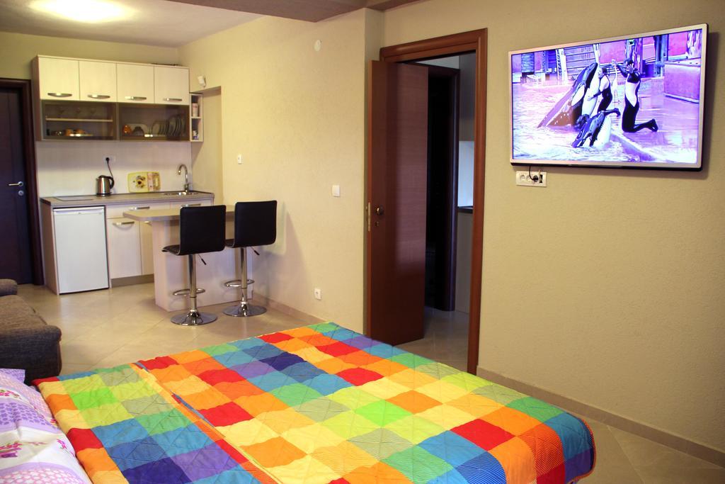 Apartments Camilla Радовичи Экстерьер фото